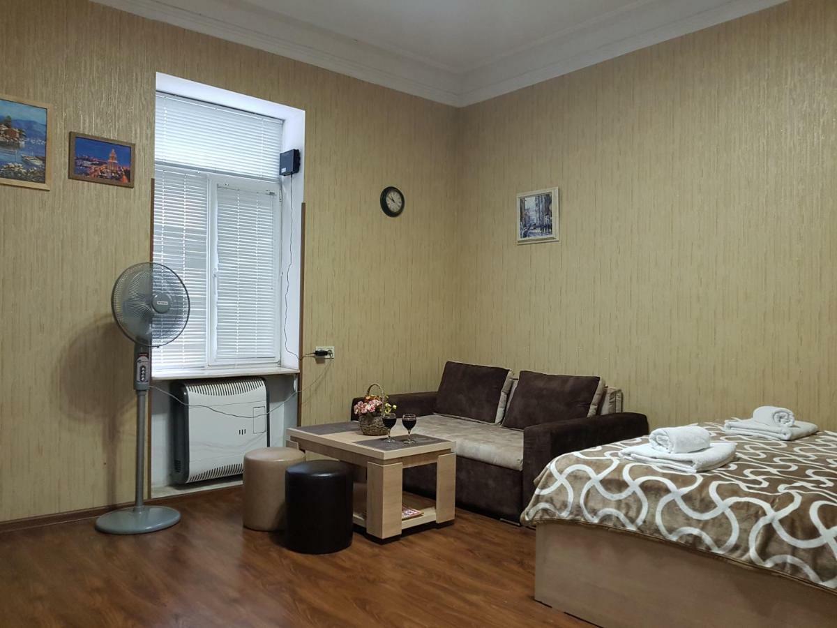Apartment In Tbilisi Eksteriør bilde